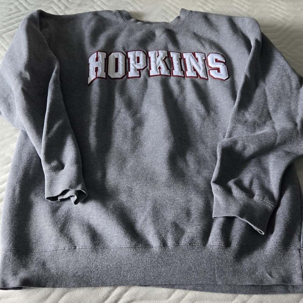 Gray Crewneck Sweater with Ribbed Cuffs